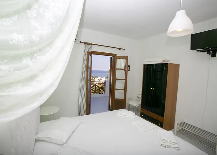 Bay Apartahotel Azolimnos