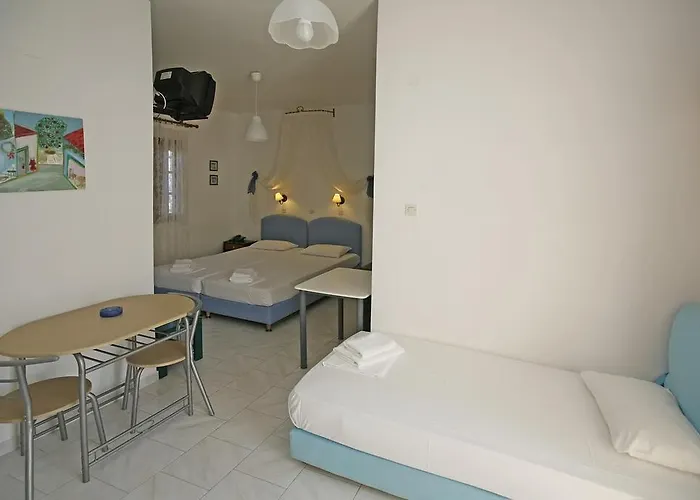 Bay Apartahotel Azolimnos